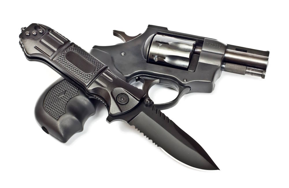 Knives vs. Guns: 8 Reasons Why Knives Excel in Close Quarters